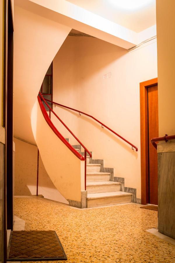 אתונה Martin'S Akropolis Studio מראה חיצוני תמונה